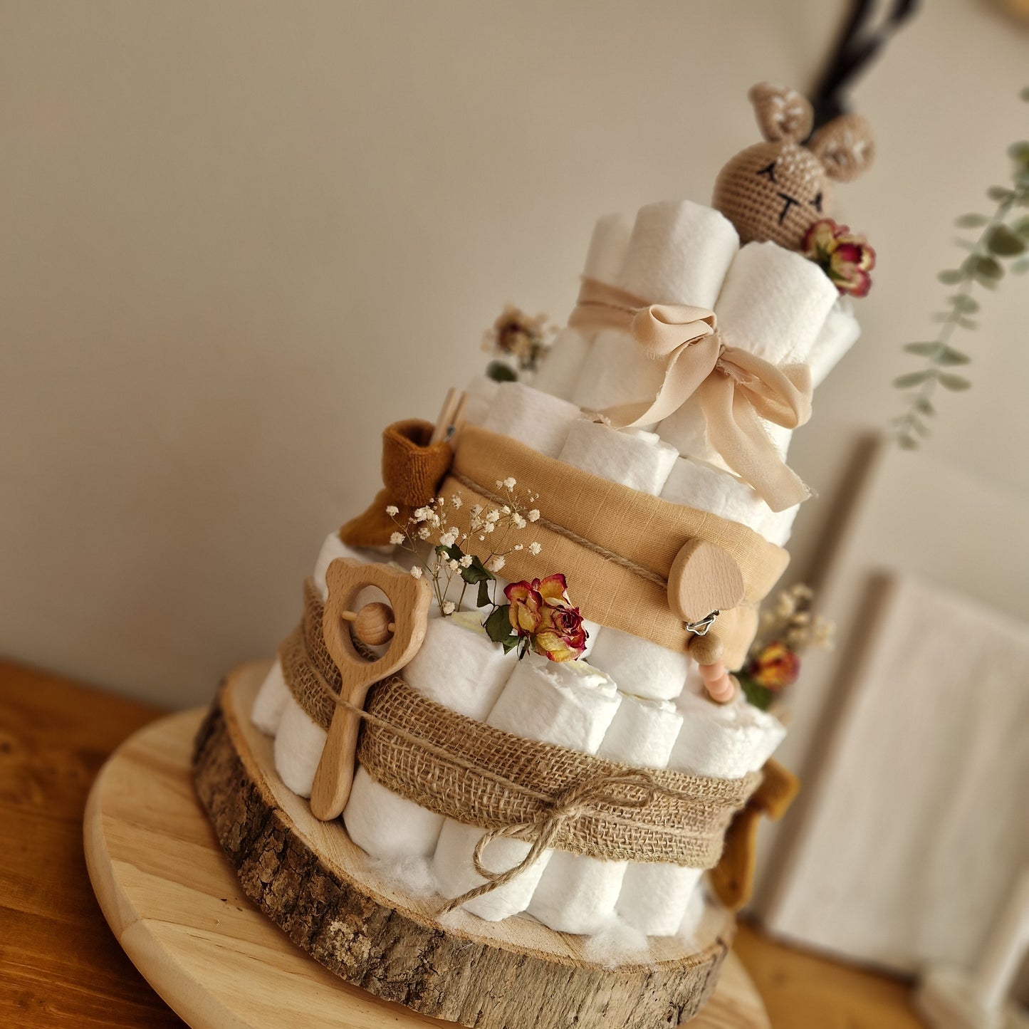 Windeltorte "Wood Love" - unpersonalisiert auf einer Baumscheibe