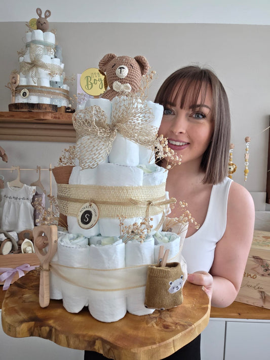 Windeltorte "Wood Love" - unpersonalisiert auf einer Baumscheibe aus Teak
